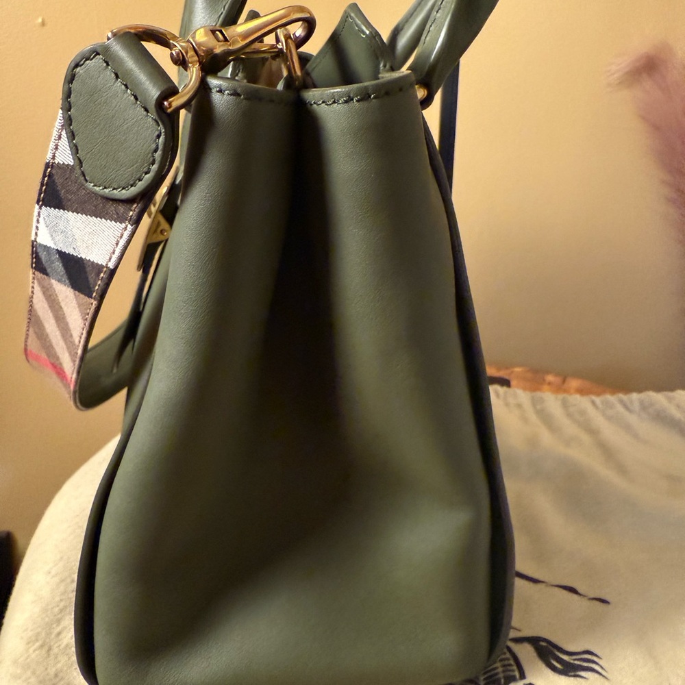 Burberry Sage Green Satchel with Plaid Strap - Picture 6 of 7